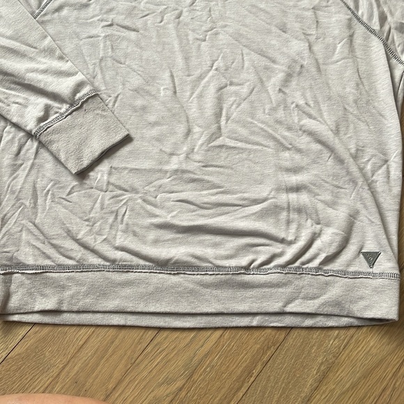 GUESS gray sweater - Picture 4 of 6